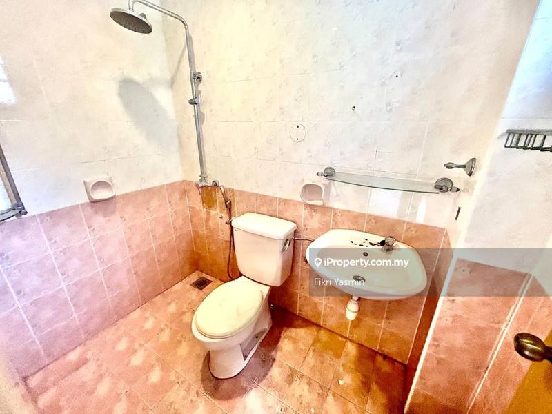 Rumah Berkembar untuk Dijual di Seksyen 7, Shah Alam oleh Fikri Yasmin - iProperty.com.my