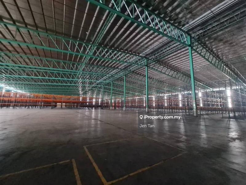 For Sale - Giant Warehouse with Racking System