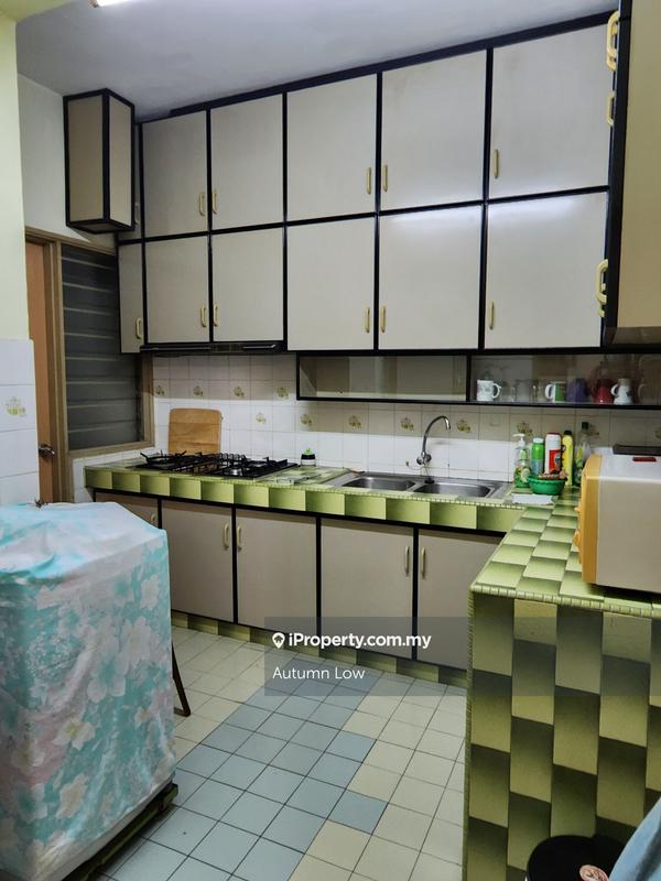 Condominium for Sale in Gemilang Indah by Autumn Low - iProperty.com.my
