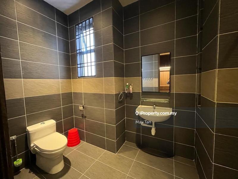 Rumah Berkembar untuk Dijual di Taman Kluang Indah, Kluang oleh May Tan - iProperty.com.my