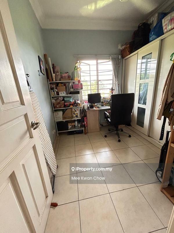 Rumah Bandar untuk Dijual di Bandar Utama 12, Bandar Utama oleh May Chow - Study - iProperty.com.my