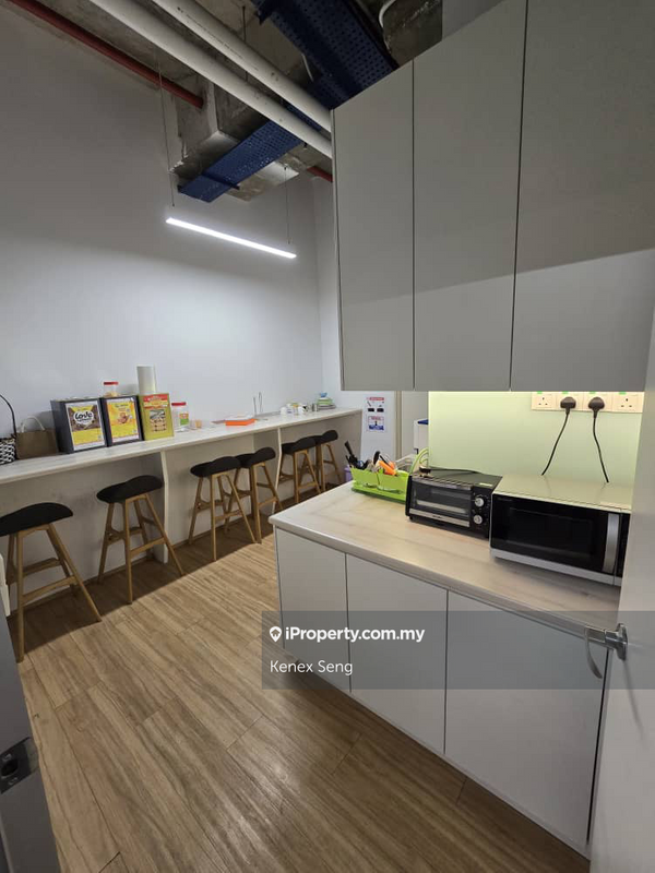 For Rent - UOA Business Park