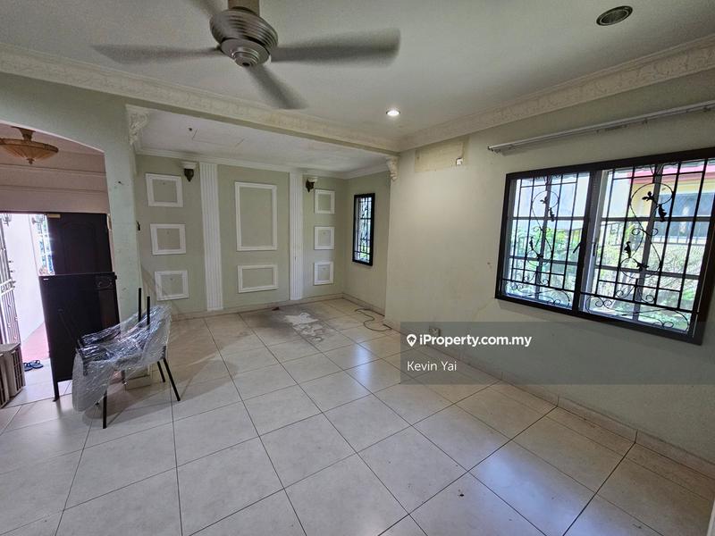 Rumah Berkembar untuk Dijual di Damansara Heights, Damansara Heights oleh Kevin Yai - iProperty.com.my