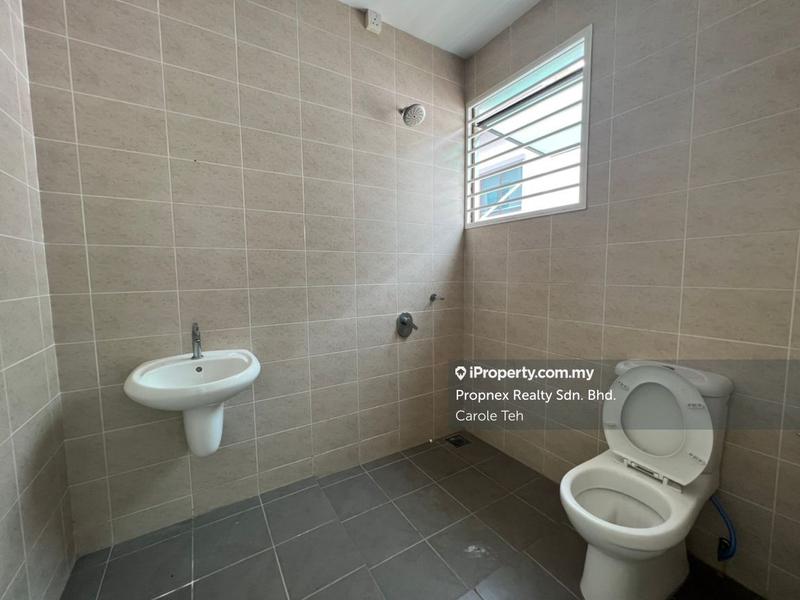 Rumah Berangkai 3 Tingkat untuk Dijual di Bandar Kinrara Seksyen 1, Bandar Kinrara oleh Carole Teh - iProperty.com.my