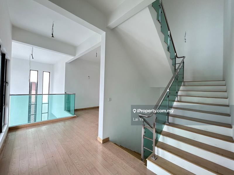Rumah Berkembar untuk Dijual di Putra Heights, Subang Jaya oleh Lai Yk - iProperty.com.my