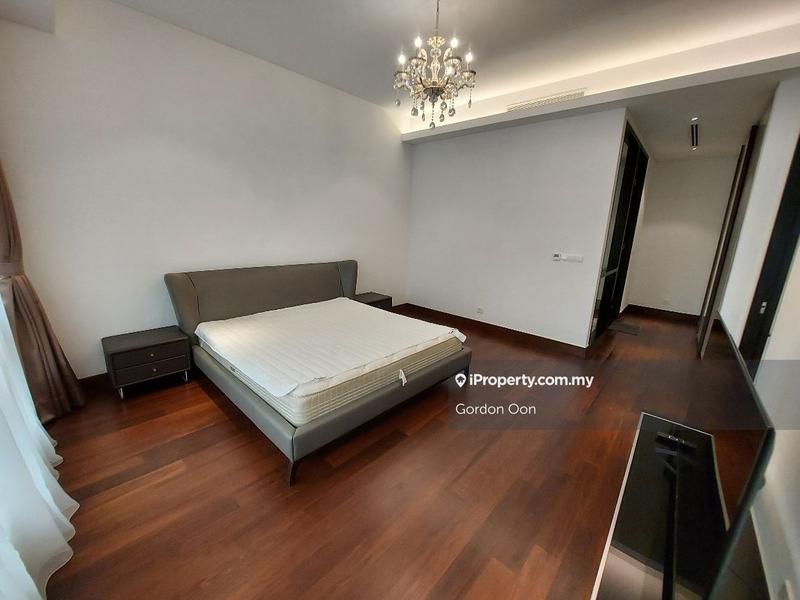 For Sale - Banyan Tree Signatures