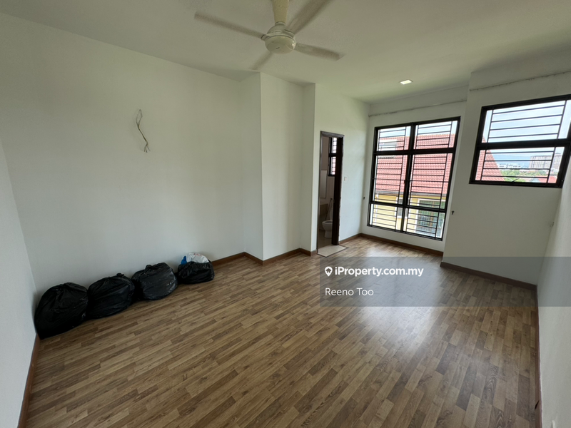 Rumah Berkembar untuk Dijual di Subang Bestari, Shah Alam oleh Reeno Too - iProperty.com.my