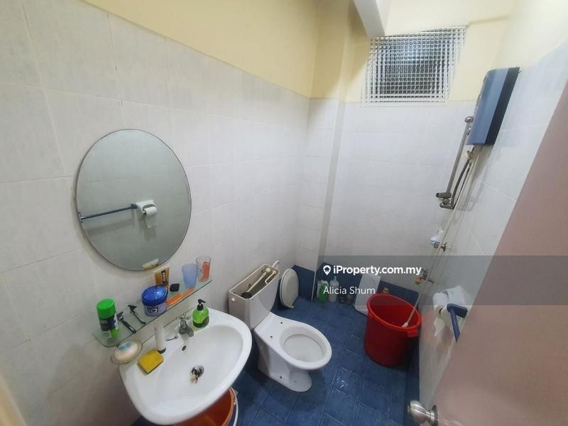 Rumah Teres untuk Dijual di Taman Bukit Jaya, Ulu Tiram oleh Alicia Shum - iProperty.com.my