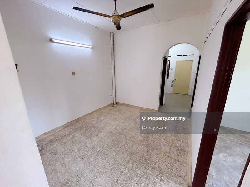 Rumah Berangkai 1 Tingkat untuk Dijual di qi135, Batu Berendam oleh Danny Kuah - iProperty.com.my