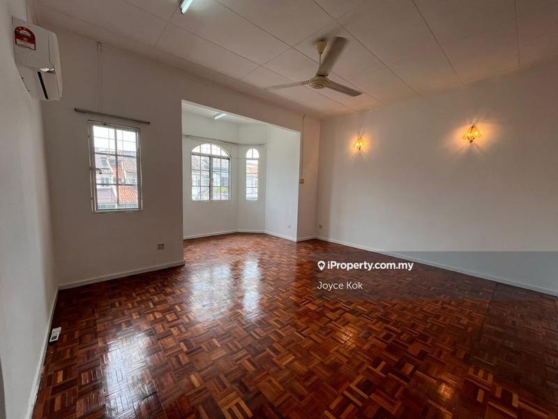 Rumah Teres 2-Tingkat untuk Dijual di Usj 11, Subang Jaya oleh Joyce Kok - iProperty.com.my