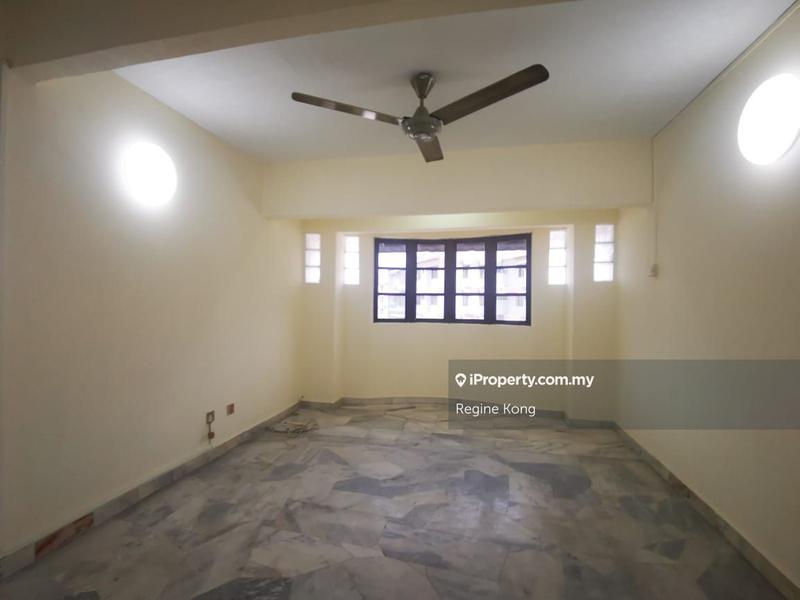 For Sale - Kinrara Court