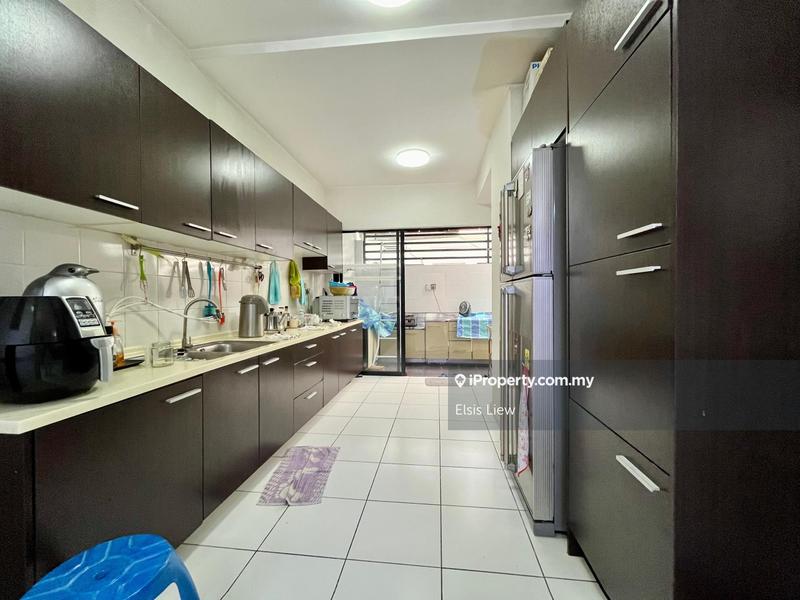 Rumah Teres 3-Tingkat untuk Dijual di Lake Fields, Sungai Besi oleh Elsis Liew - iProperty.com.my