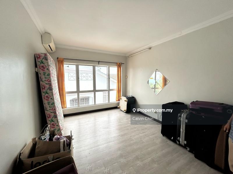 Rumah Berkembar untuk Dijual di Ukay Perdana, Ulu Kelang oleh Calvin Chin - iProperty.com.my