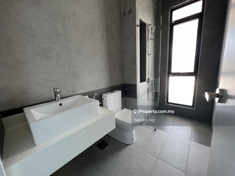 Rumah Berkembar untuk Dijual di Hampton residence, Sungai Buloh oleh Yannick Ng - iProperty.com.my