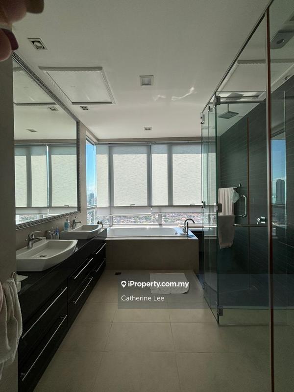 Condominium for Rent in Infinity Beachfront Condominium by Catherine Lee - iProperty.com.my