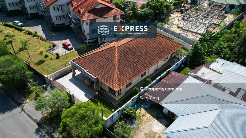 Bungalow House for Sale in Luak Bay, Miri by Sam Yong - iProperty.com.my