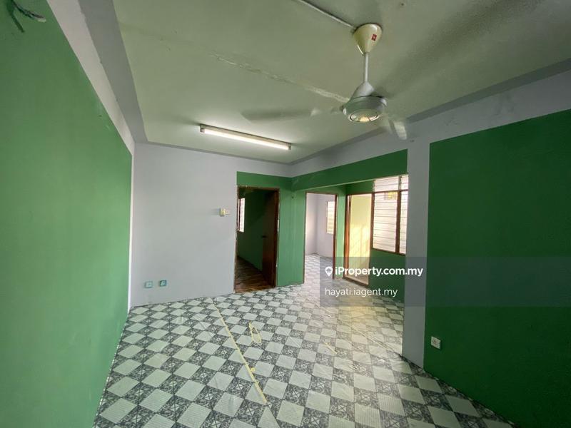Pangsapuri untuk Dijual di PKNS Seri Kembangan oleh hayati.iagent.my - iProperty.com.my