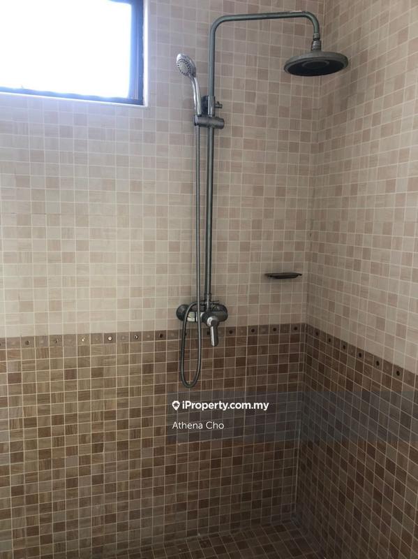 Rumah Teres 2.5-Tingkat untuk Dijual di Pajam, Nilai oleh Athena Cho - iProperty.com.my