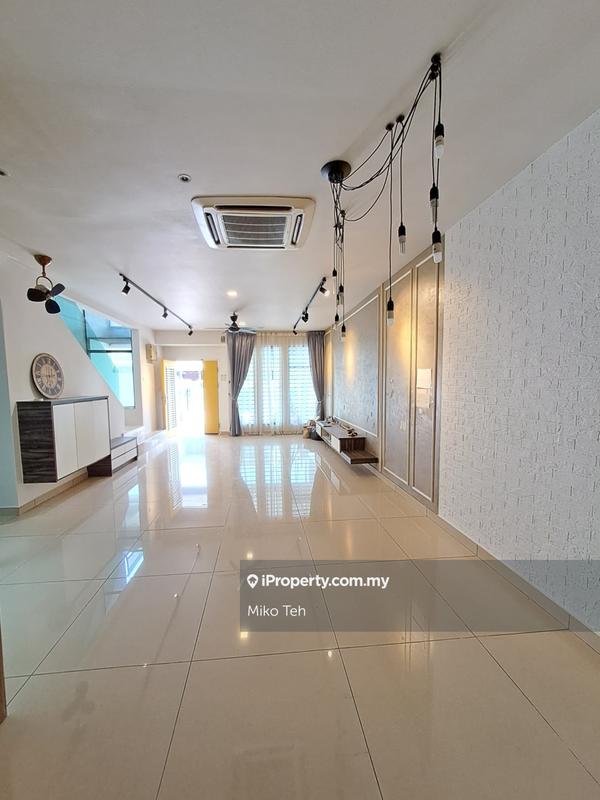 Rumah Teres 2-Tingkat untuk Dijual di Taman Lestari Putra, Seri Kembangan oleh Miko Teh - iProperty.com.my