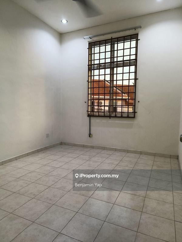 Rumah Teres 2-Tingkat untuk Dijual di Taman Cheng Setia, Cheng oleh Benjamin Yap - iProperty.com.my
