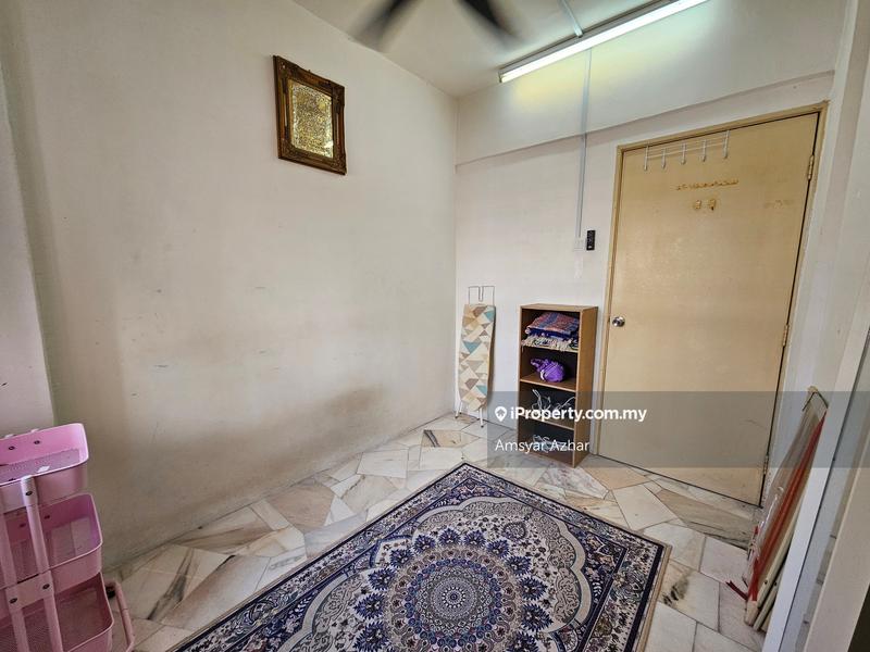 Apartment for Sale in Residensi Warnasari 1 by Amsyar Azhar - iProperty.com.my