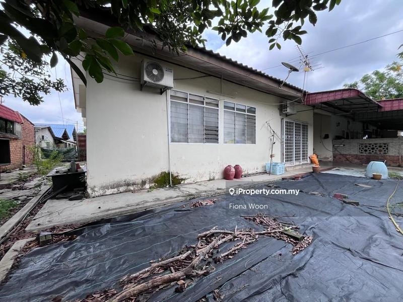 Banglo untuk Dijual di Taman Mgbm, Bachang oleh Fiona Woon - iProperty.com.my