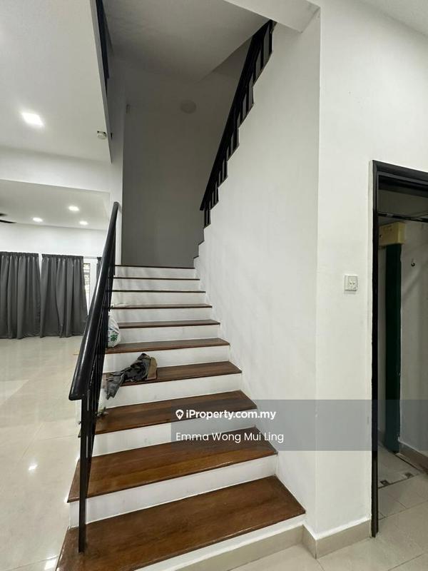 Rumah Berangkai 3 Tingkat untuk Dijual di Valencia, Sungai Buloh oleh Emma Wong - iProperty.com.my