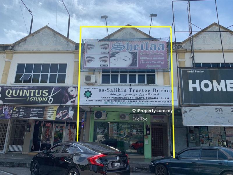 For Sale - 2 storey shop lot for sales-Facing main road manjung