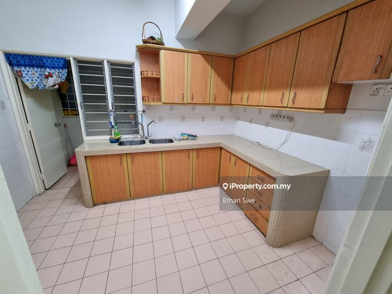Apartment for Sale in Prima Saujana by Ethan Swe - iProperty.com.my