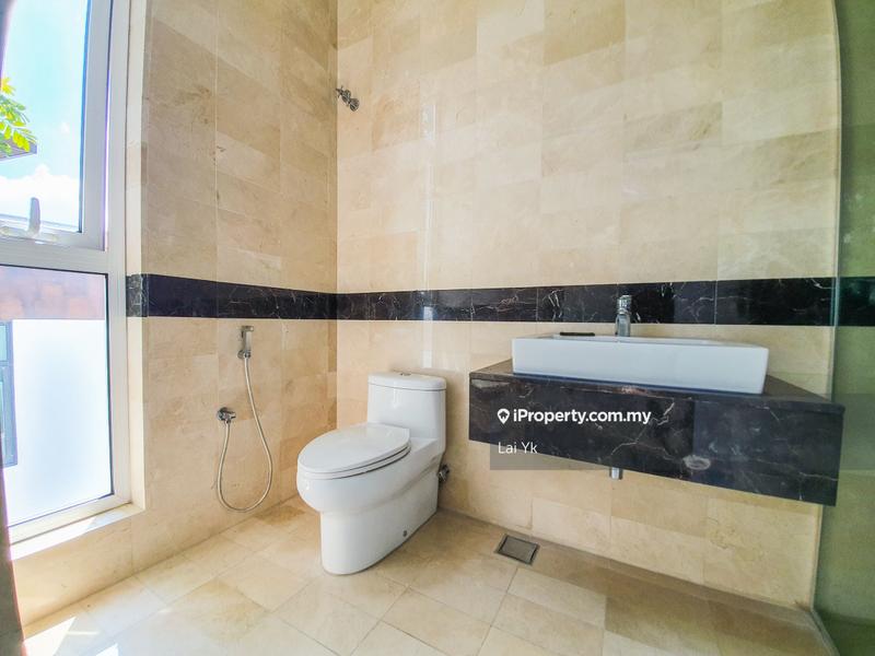 Bungalow House for Sale in Subang Jaya, Selangor by Lai Yk - iProperty.com.my