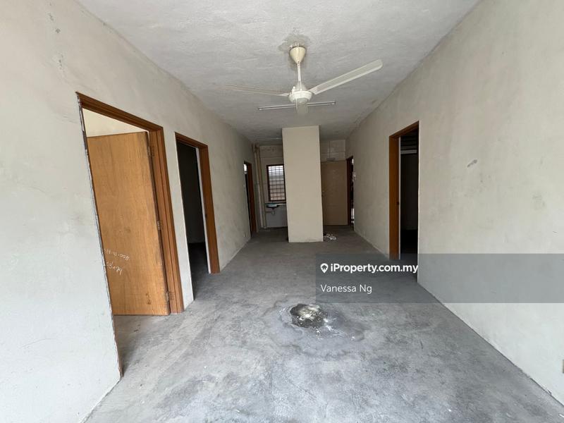 Rumah Pangsa untuk Dijual di Taman Saujana Puchong oleh Vanessa Ng - iProperty.com.my