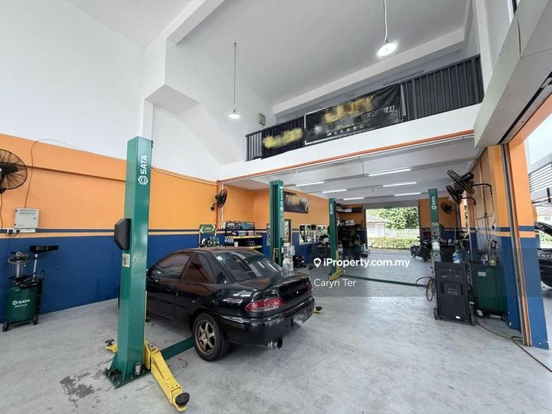 For Sale - Eco Tropics 2.5 Storey Shop Office ( CORNER LOT )