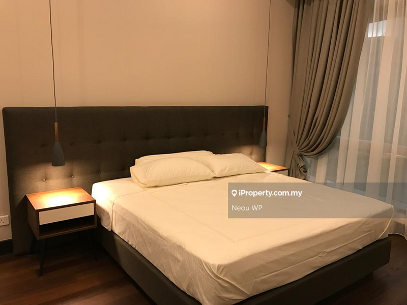 For Sale - Banyan Tree Signatures