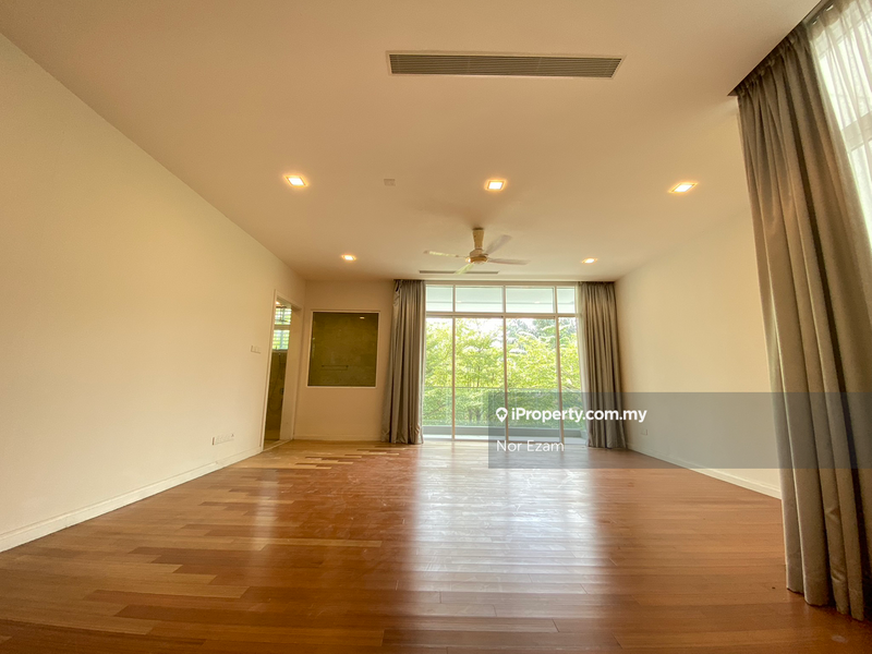 For Sale - Kenny Hills Residence