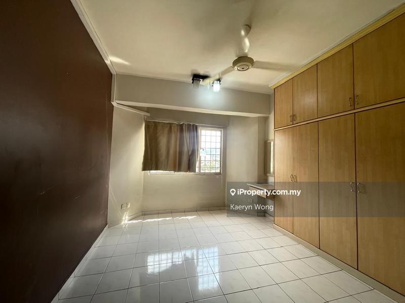 For Sale - Prisma Perdana