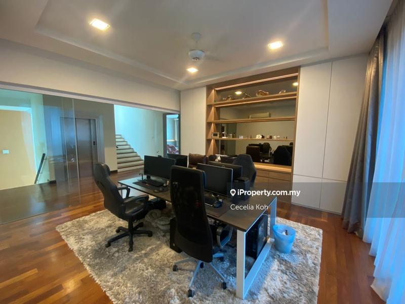 Bungalow House for Sale in Subang Heights, Subang Jaya by Cecelia Koh - iProperty.com.my