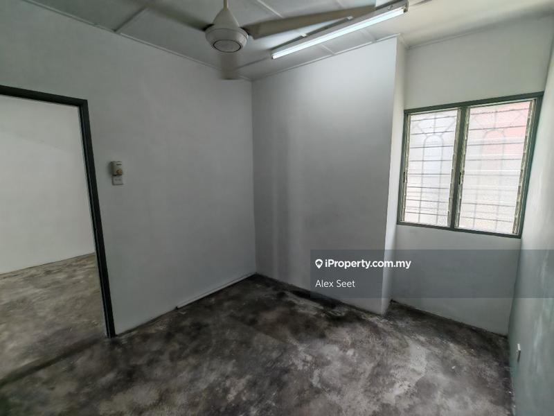Rumah Teres untuk Dijual di nl4r9, Batu Caves oleh Alex Seet - iProperty.com.my