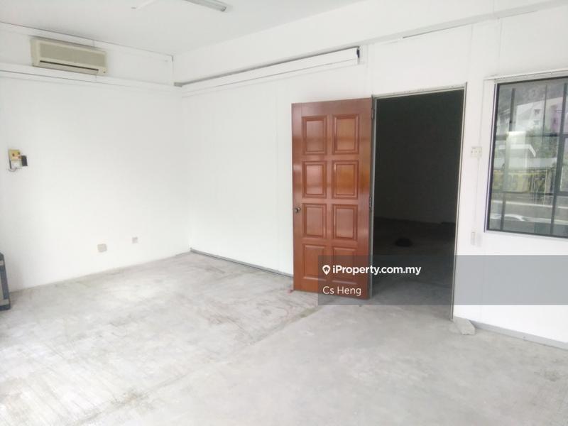 Office for Sale in Taman Sri Batu Caves, Batu Caves by Cs Heng - iProperty.com.my
