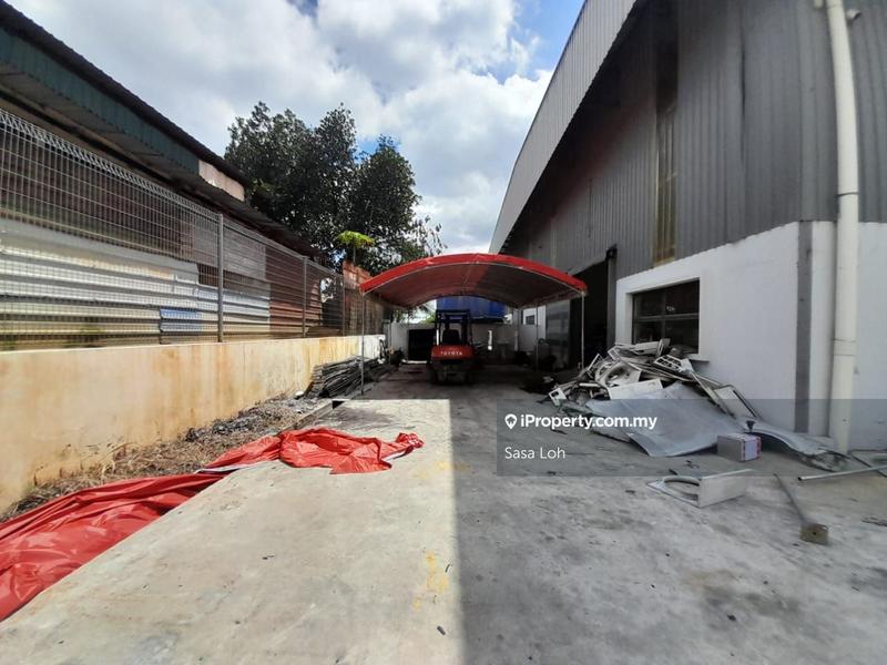 Kilang Berkembar untuk Dijual di Taman Lekas 32 Industrial Park, Semenyih oleh Sasa Loh - iProperty.com.my