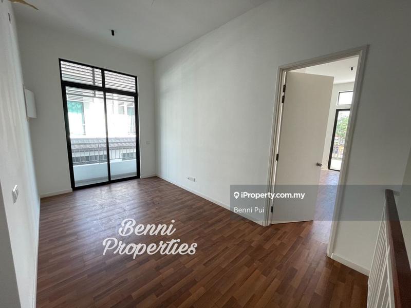 Rumah Berkembar untuk Dijual di Eco Majestic, Semenyih oleh Benni Pui - iProperty.com.my