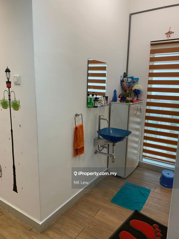 Kondominium untuk Dijual di Bayan Villa, Seri Kembangan oleh NK Lew - iProperty.com.my