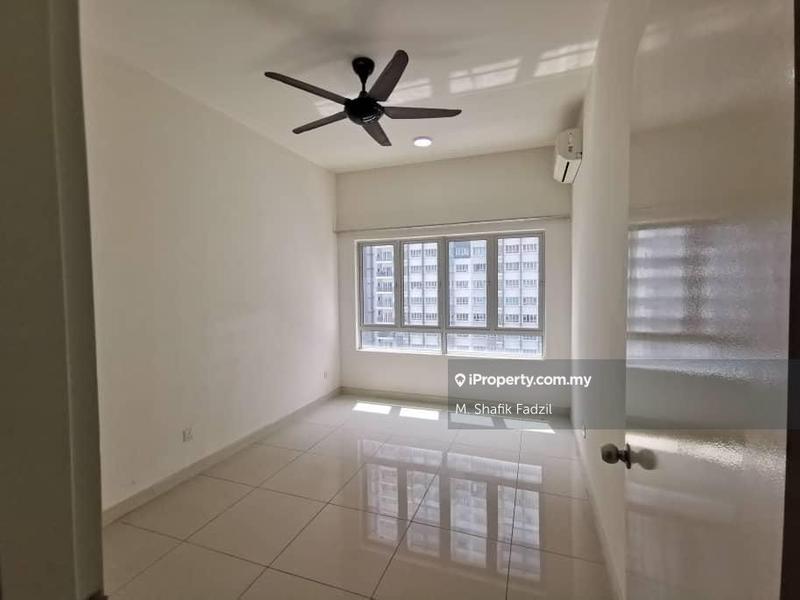 Service Residence for Sale in Savanna Executive Suite @ Southville City by M. Shafik Fadzil - iProperty.com.my