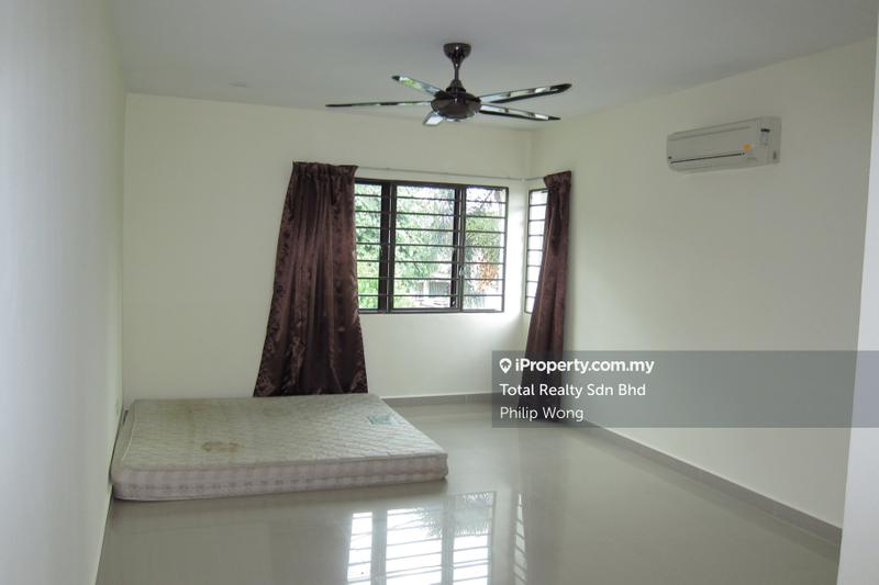 Rumah Teres 2-Tingkat untuk Dijual di Taman Bukit Serdang, Seri Kembangan oleh Philip Wong - iProperty.com.my