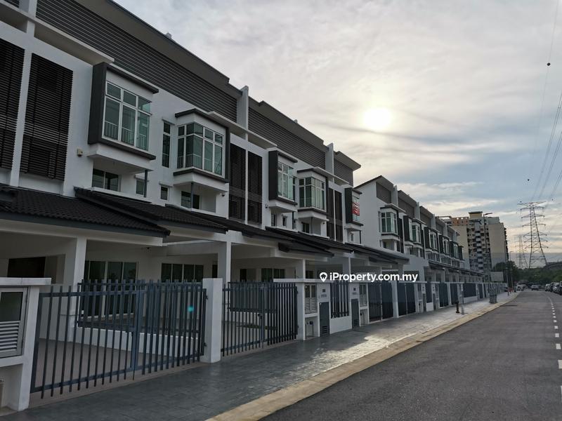 2.5-storey Terraced House for Sale in Taman Paramount, Petaling Jaya by Jordan Teh - iProperty.com.my