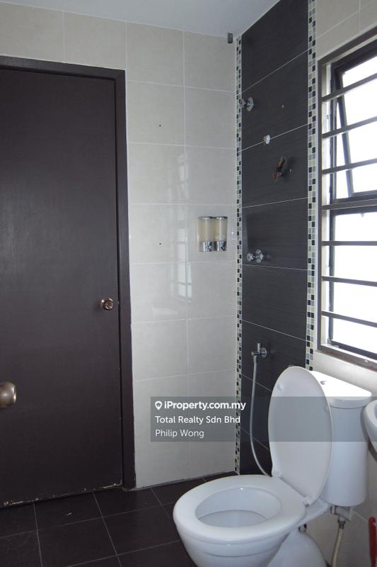 Rumah Teres 2-Tingkat untuk Dijual di Taman Bukit Serdang, Seri Kembangan oleh Philip Wong - iProperty.com.my
