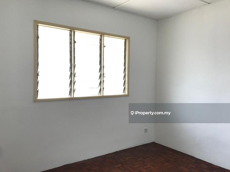 Apartment for Sale in Happy Garden Apartment by Alan Pang - iProperty.com.my