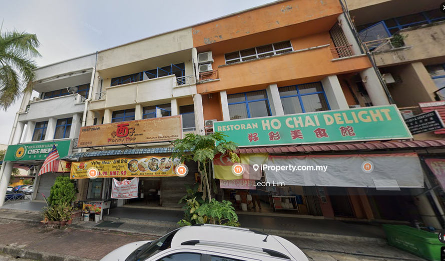 3sty Shop, very tidy and clean, good roi, accessibility, lrt3 route