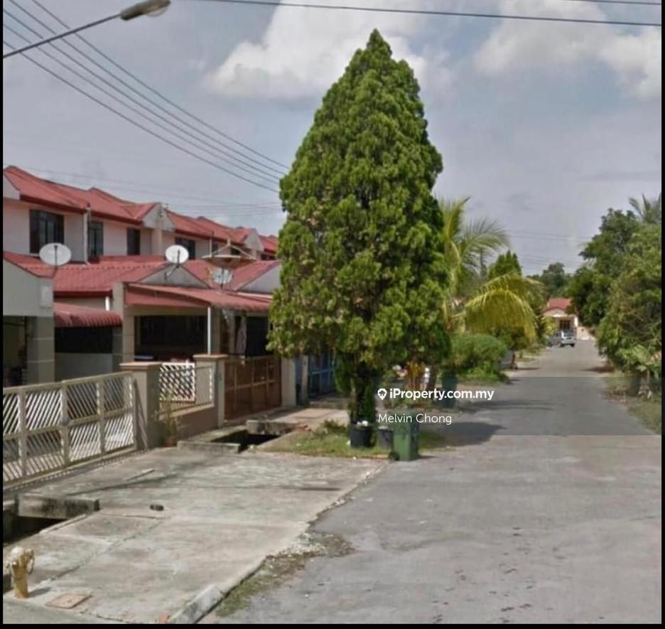 Batu 13 Kuching Corner Lot 2 Sty Terrace Link House 4 Bedrooms For Sale Iproperty Com My