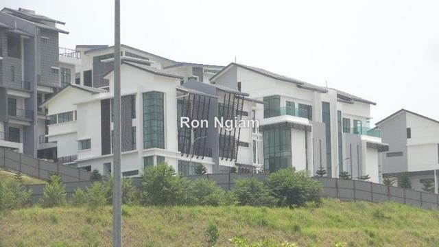 Kingsley Hills Putra Heights Semi Detached House 6 1 Bedrooms For Rent Iproperty Com My
