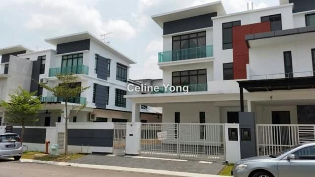 Taman Skudai Indah 2 Indah Heights Skudai Intermediate Cluster House 5 Bedrooms For Sale Iproperty Com My